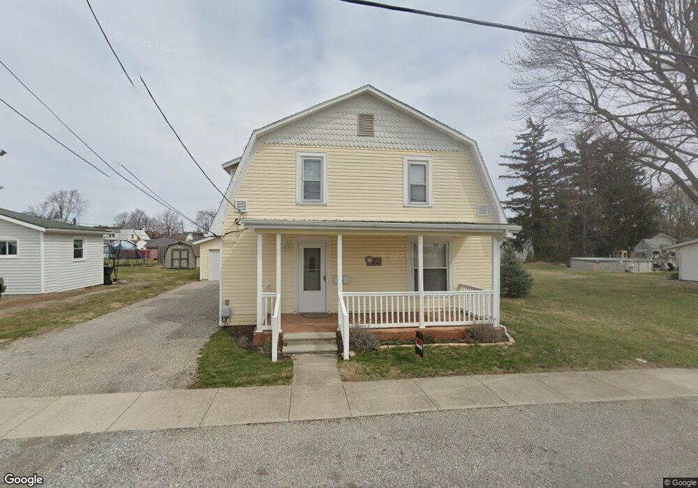 205 E Maple St, Columbus Grove, OH 45830 - photo 1