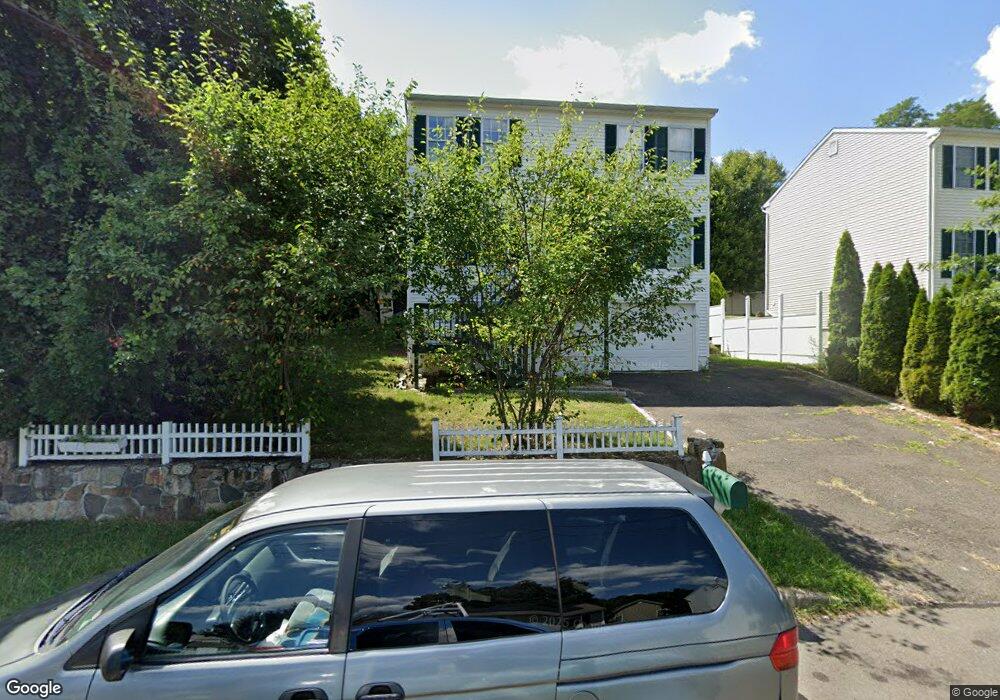 633 Ezra St, Bridgeport, CT 06606 - photo 1