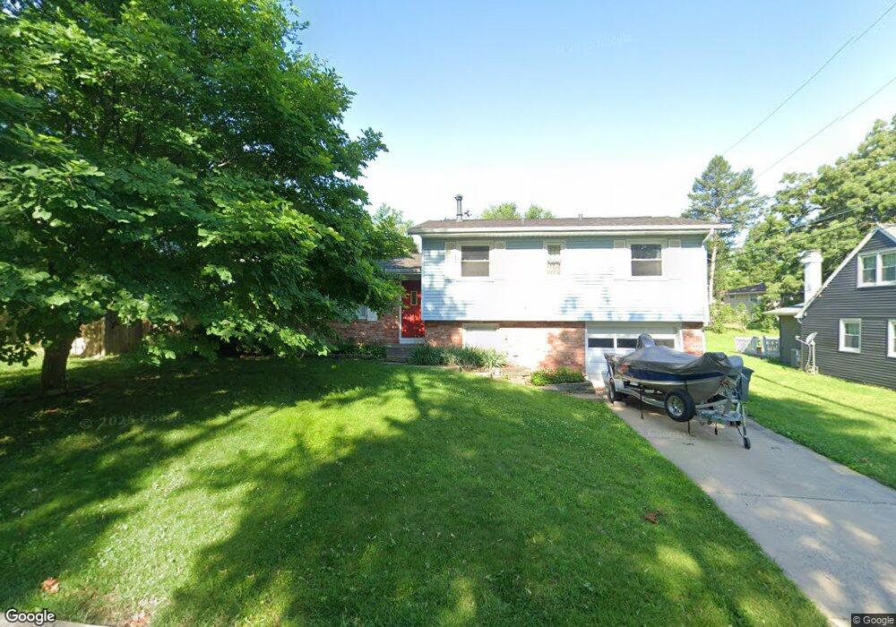 46 Parklane Cir, Bettendorf, IA 52722 - photo 1