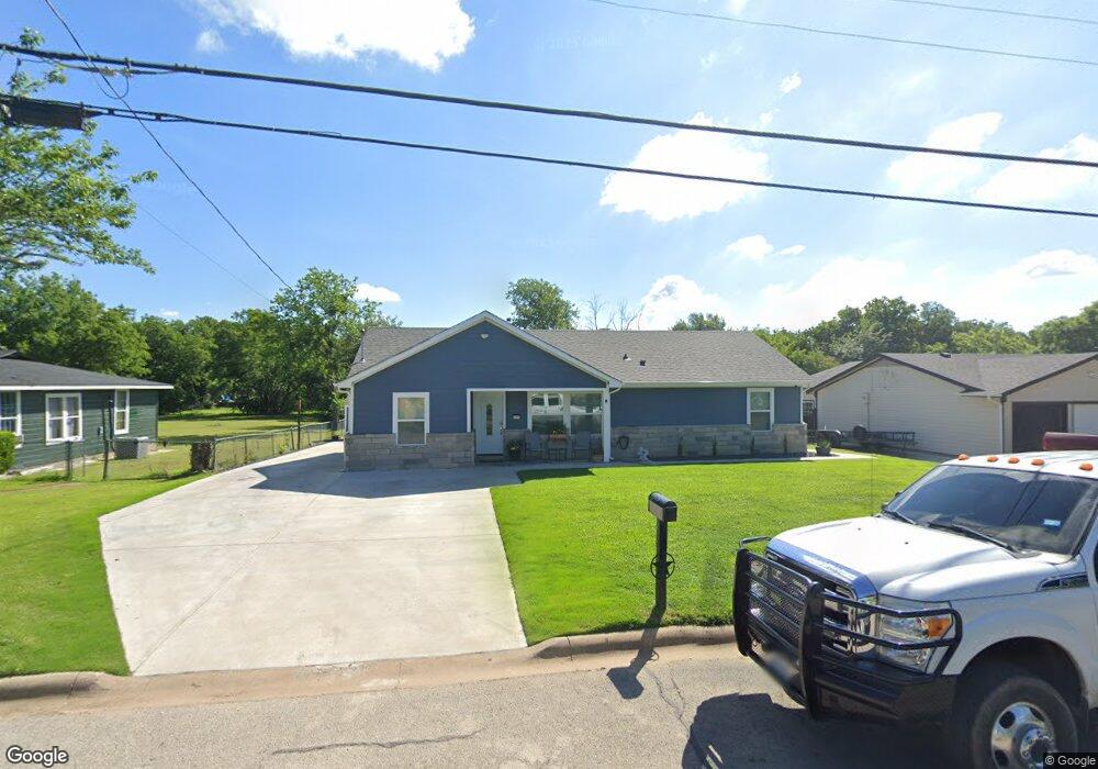 204 Glen Rose Ave, Cleburne, TX 76033 - photo 1