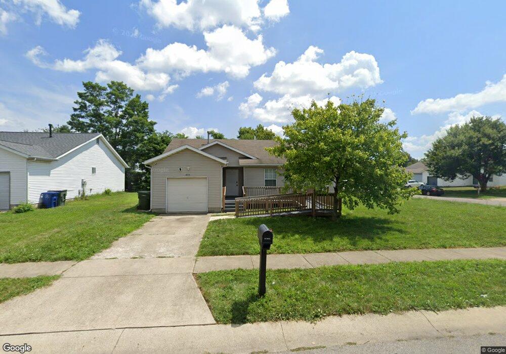 1632 Red Leaf Ln, Columbus, OH 43223 - photo 1