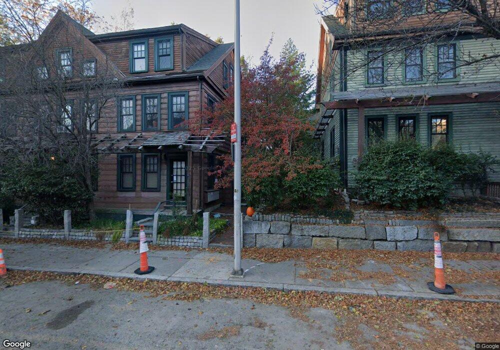 255 River St unit 1, Cambridge, MA 02139 - photo 1