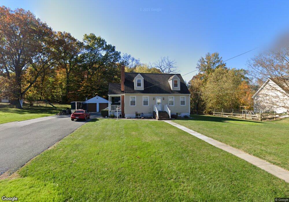 2115 Stonewall Rd, Catonsville, MD 21228 - photo 1