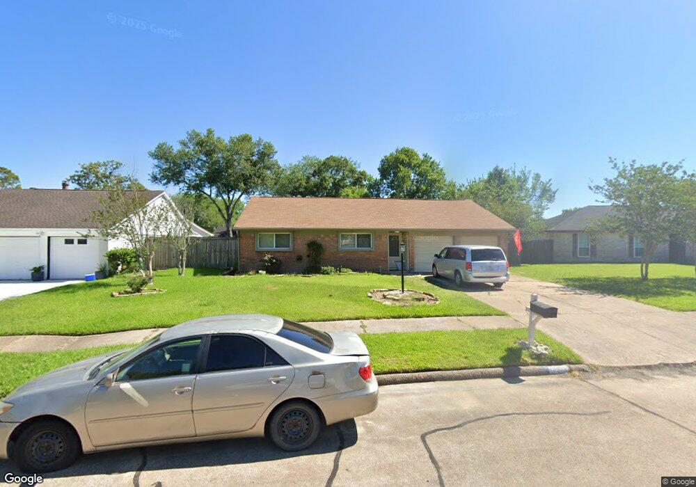 16215 Townes Rd, Friendswood, TX 77546 - photo 1