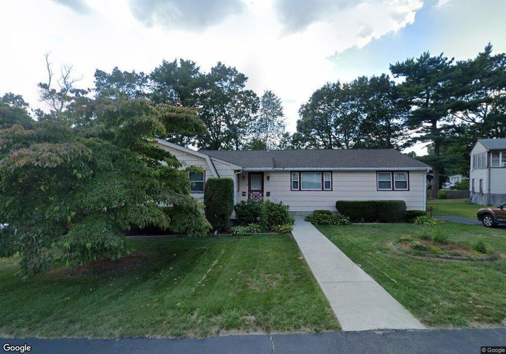 32 Decota Dr, Randolph, MA 02368 - photo 1