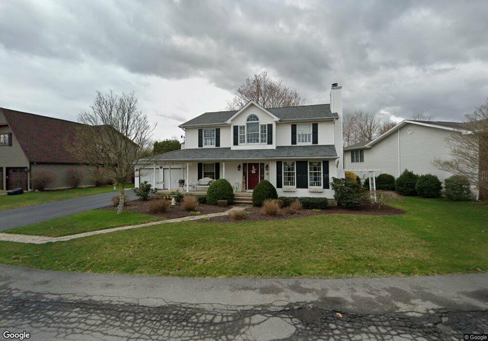 1322 Hampton Dr, Archbald, PA 18403 - photo 1