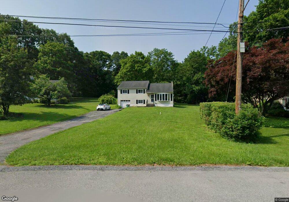 6 Holland Ct, Poughkeepsie, NY 12603 - photo 1