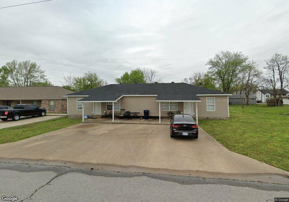 202 W Butler St, Prairie Grove, AR 72753 - photo 1