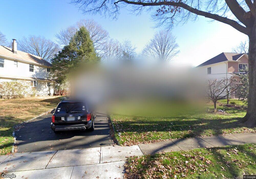 854 Alden Rd, Paramus, NJ 07652 - photo 1