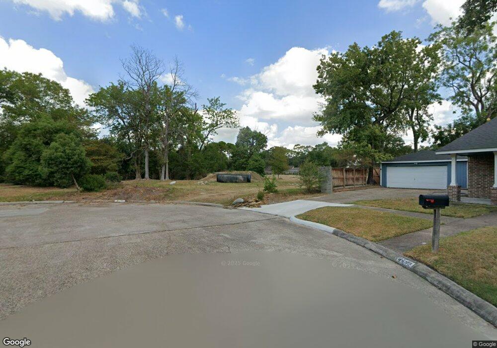 7047 Bent Branch Dr, Houston, TX 77088 - photo 1