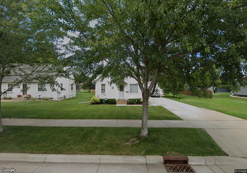 402 N 2nd St, La Crescent, MN 55947 - photo 1