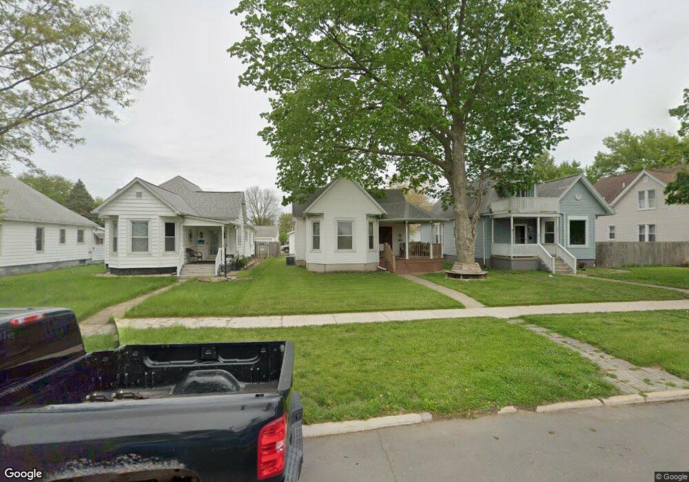 616 Wyatt Ave, Lincoln, IL 62656 - photo 1