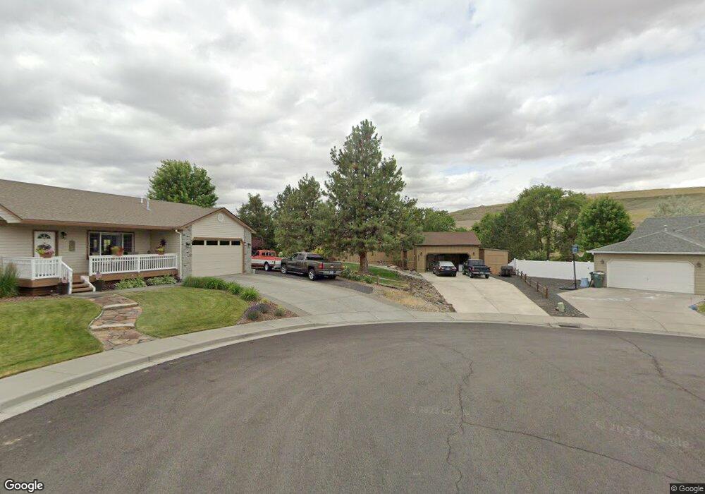 1316 SW Alpha Ct, Pendleton, OR 97801 - photo 1