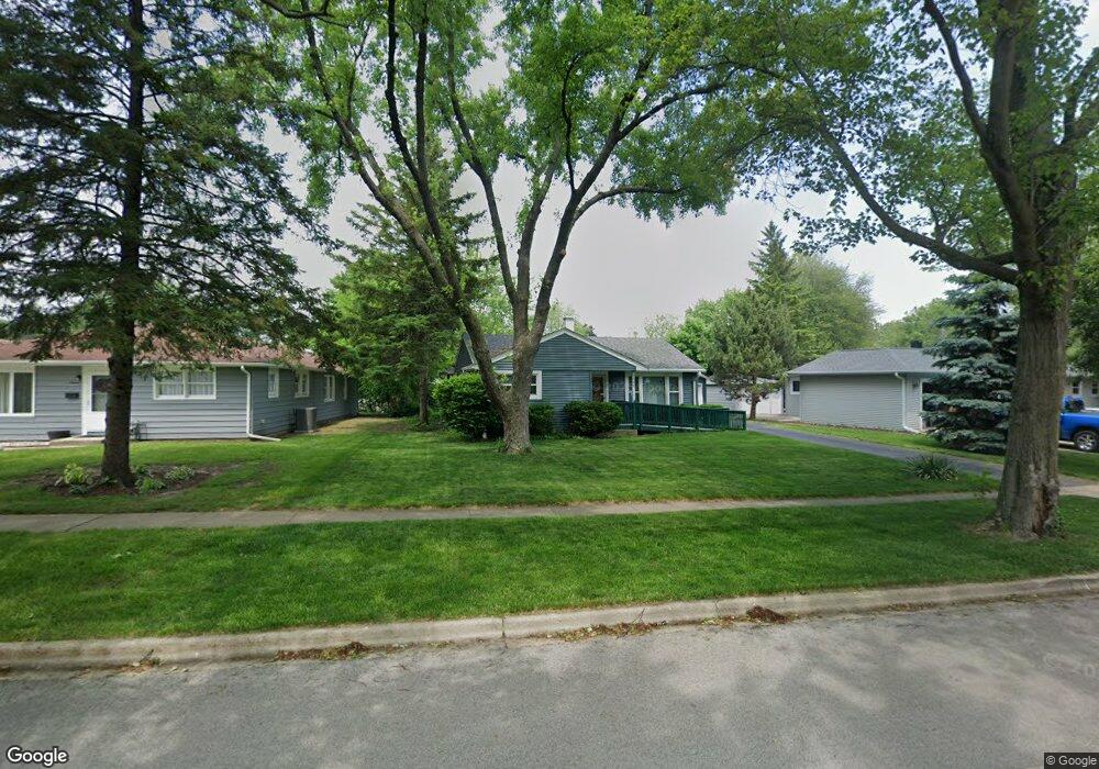 2902 Swallow Ln, Rolling Meadows, IL 60008 - photo 1