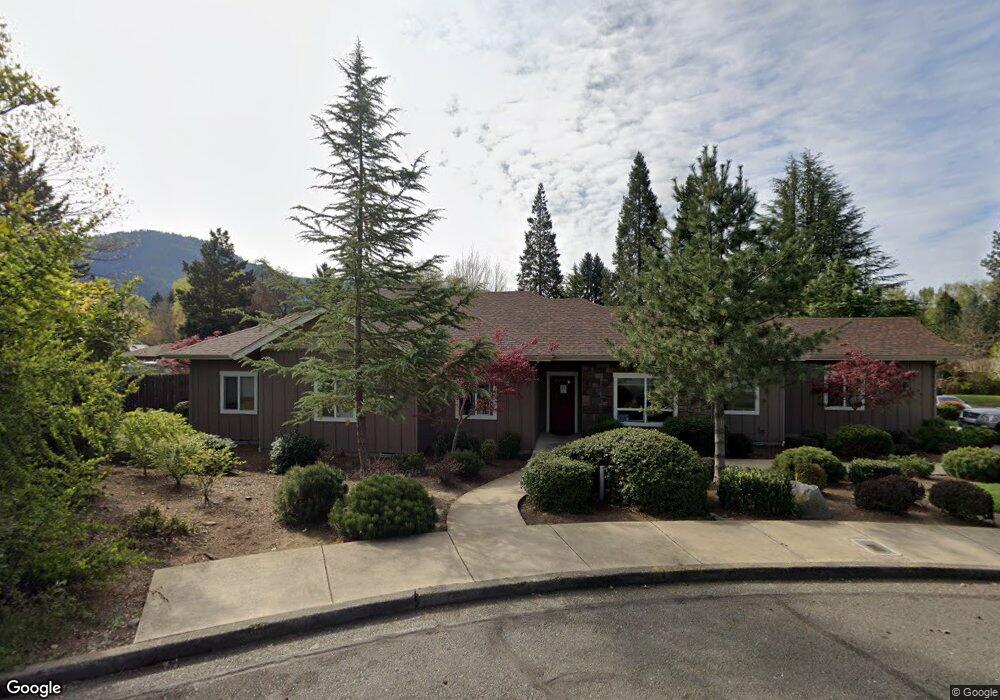 1055 SE Clarey Ave, Grants Pass, OR 97526 - photo 1