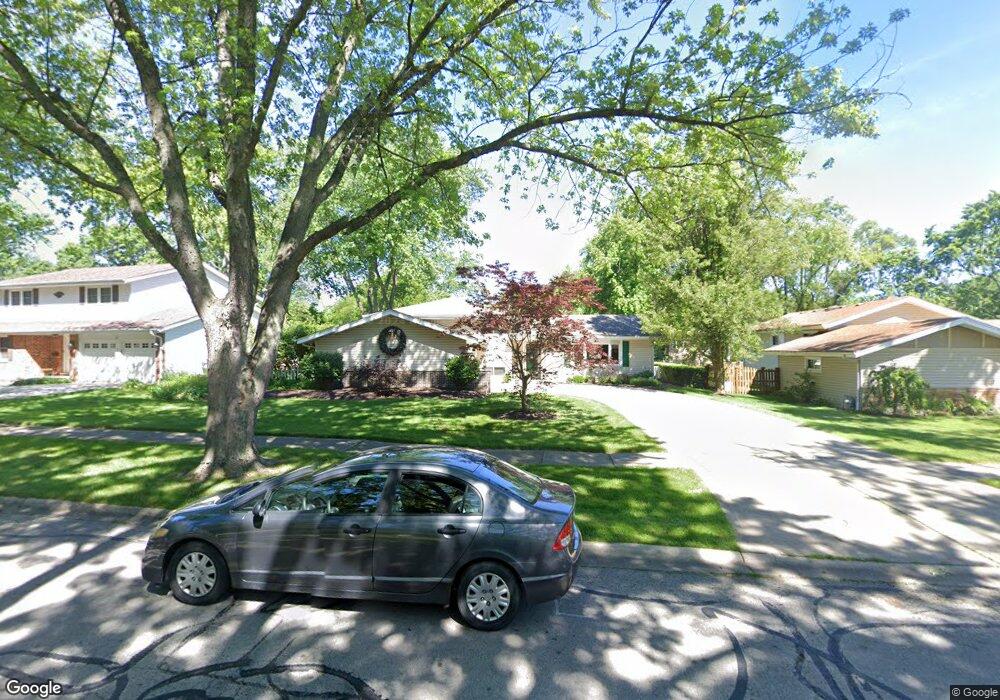 17 Sylvia Ln, Naperville, IL 60540 - photo 1