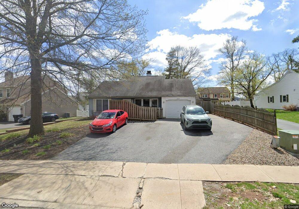 4325 Sylvan Dr, Reading, PA 19606 - photo 1