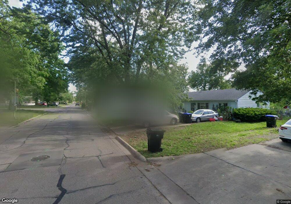 3357 SW Westview Ave, Topeka, KS 66611 - photo 1