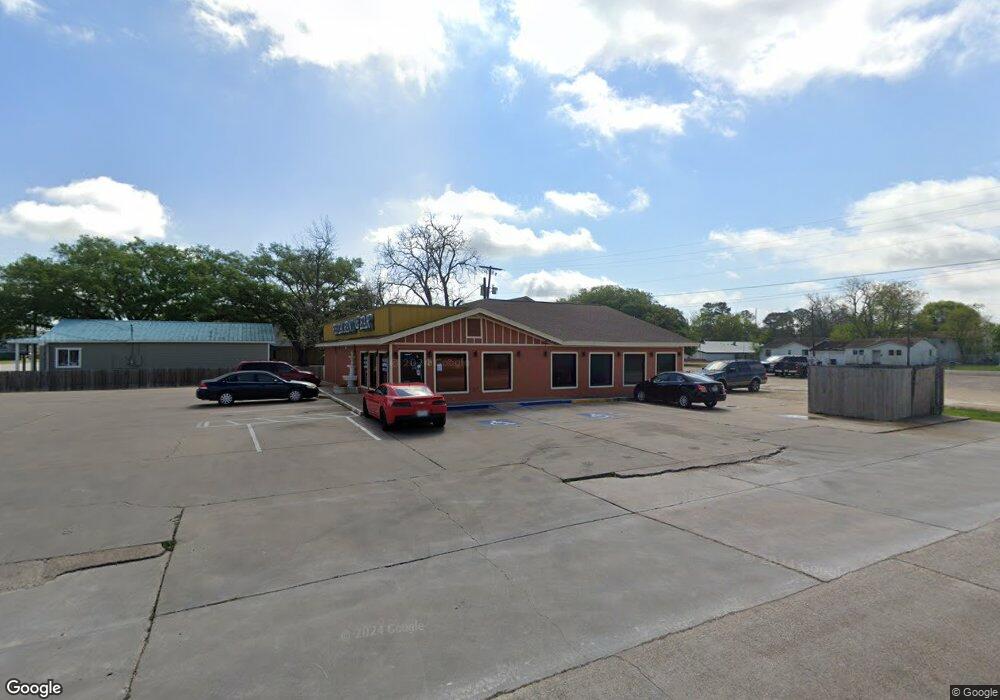 3300 7th St, Bay City, TX 77414 - photo 1