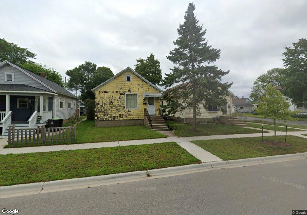 1602 15th Ave, Menominee, MI 49858 - photo 1