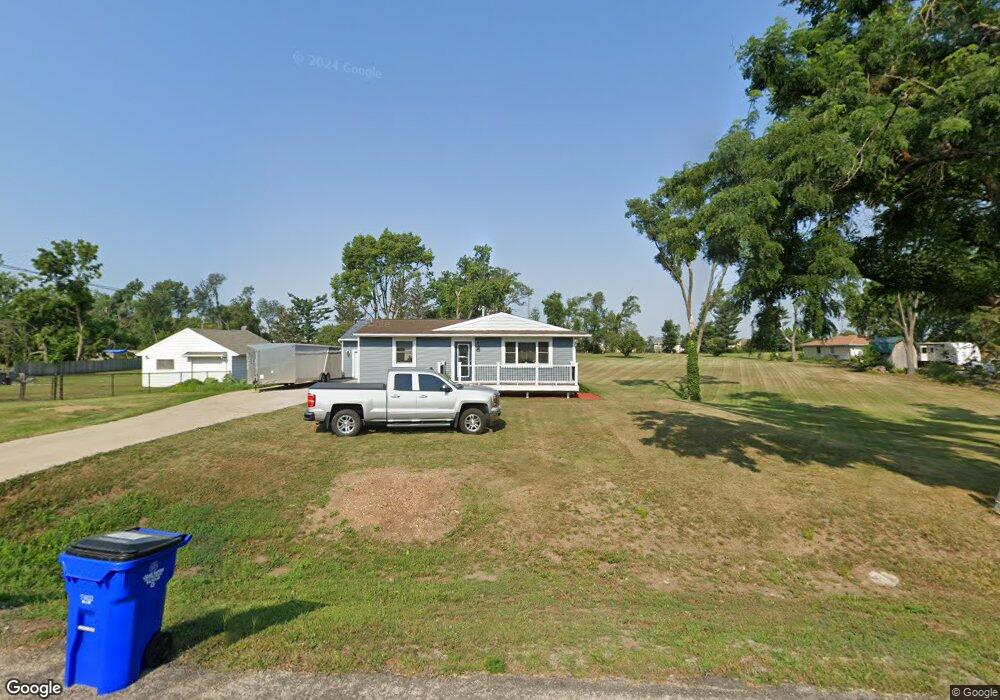 1310 Westland Rd NW, Cedar Rapids, IA 52405 - photo 1