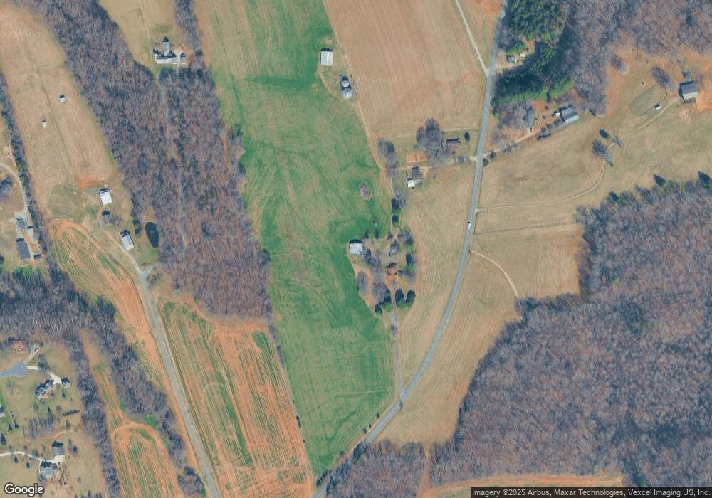 819 Old Mocksville Rd, Statesville, NC 28625 - photo 1