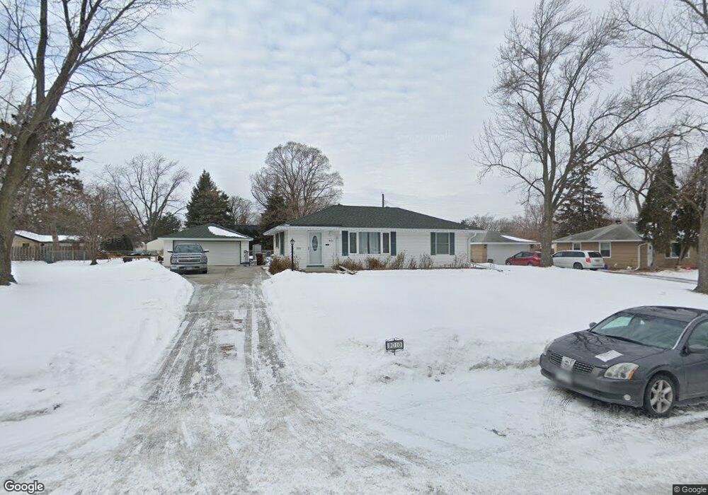 9010 Colfax Ave S, Bloomington, MN 55420 - photo 1