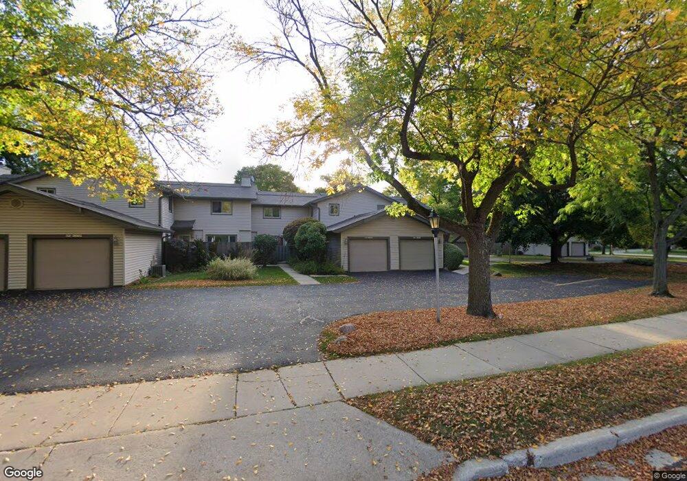 N76W14724 Northpoint Dr, Menomonee Falls, WI 53051 - photo 1