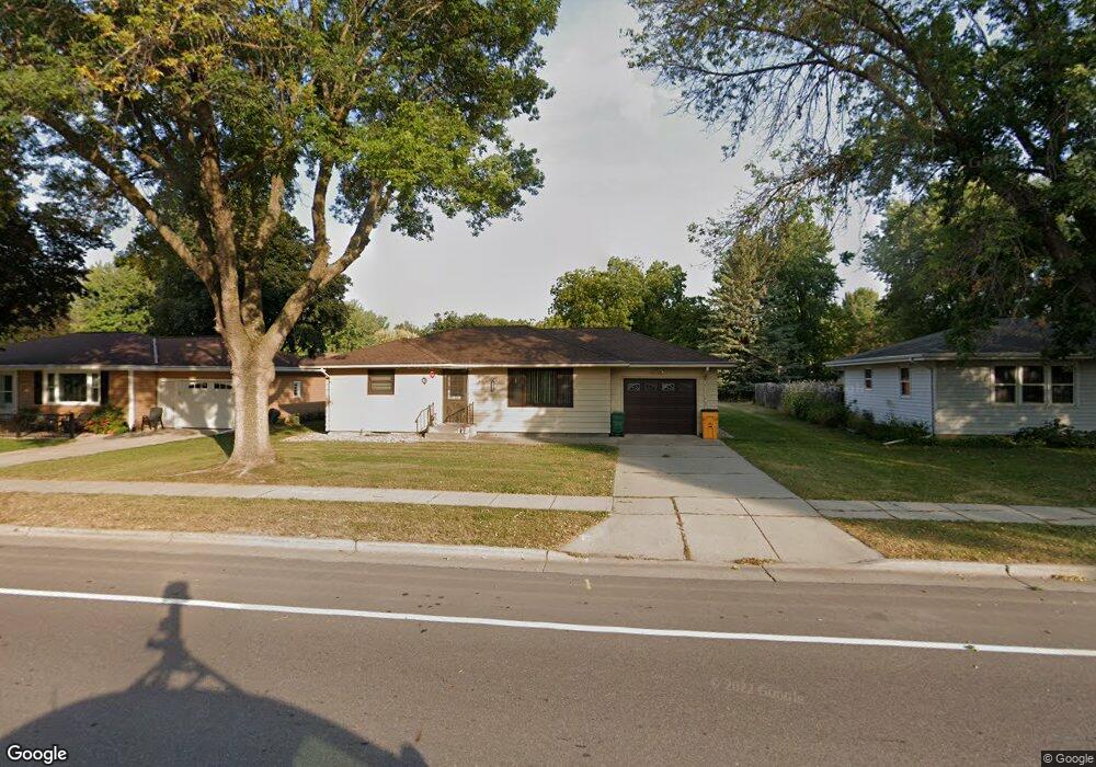 1530 Center St, New Ulm, MN 56073 - photo 1