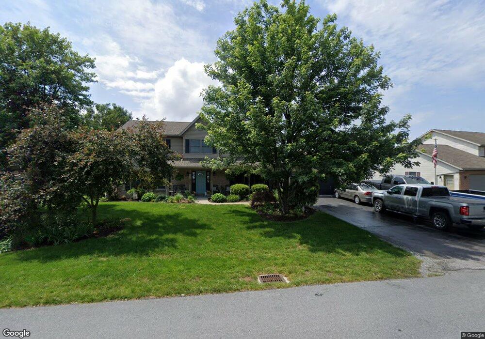 735 Dickeys Dr, Chambersburg, PA 17202 - photo 1