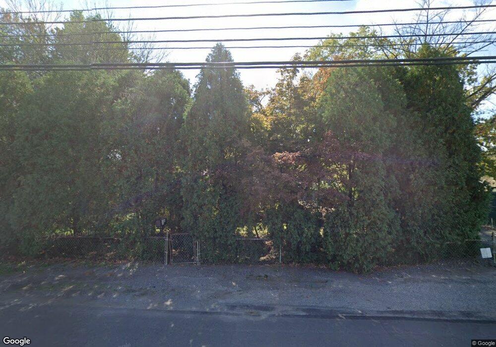 1526 Ben Franklin Hwy E, Douglassville, PA 19518 - photo 1