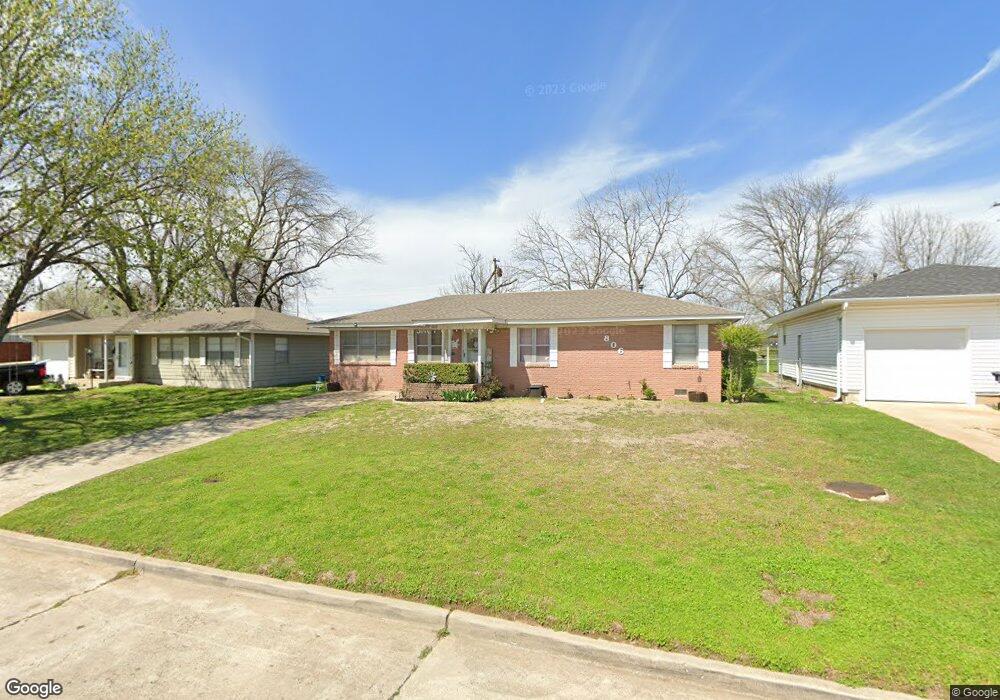 806 Charles Dr, Ada, OK 74820 - photo 1