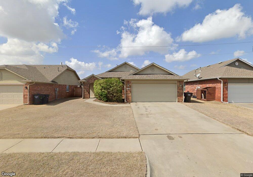 709 Beechwood Way, Moore, OK 73160 - photo 1