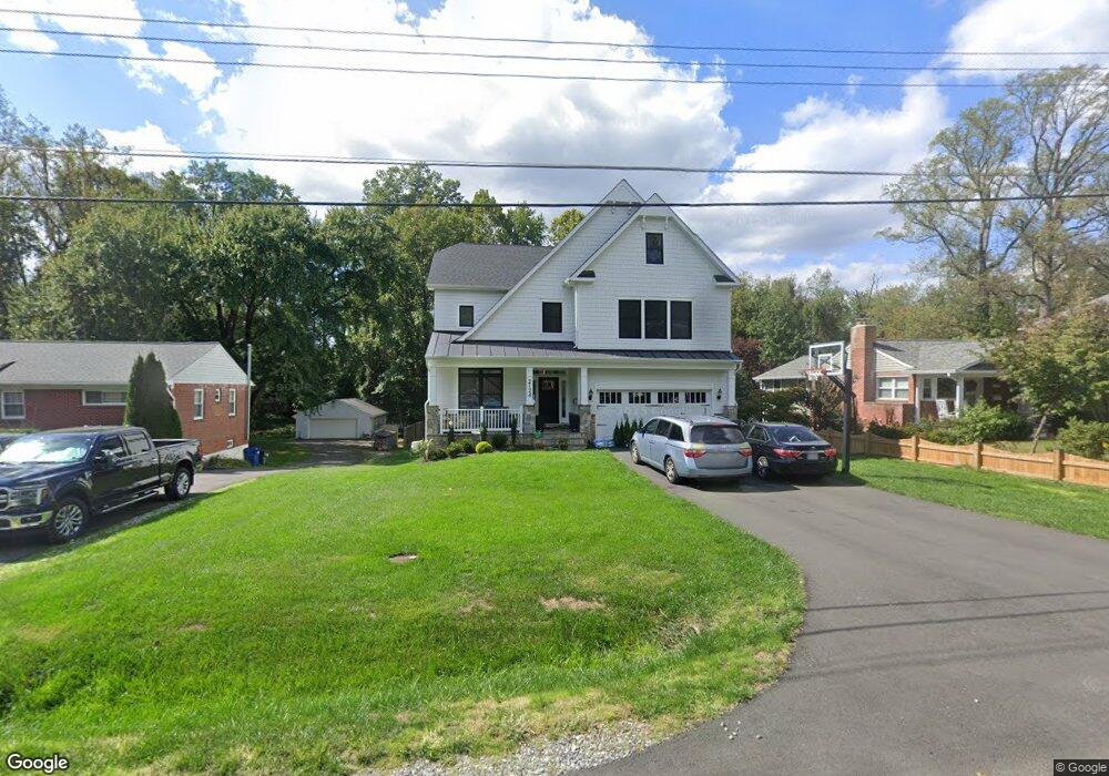 2124 Greenwich St, Falls Church, VA 22043 - photo 1