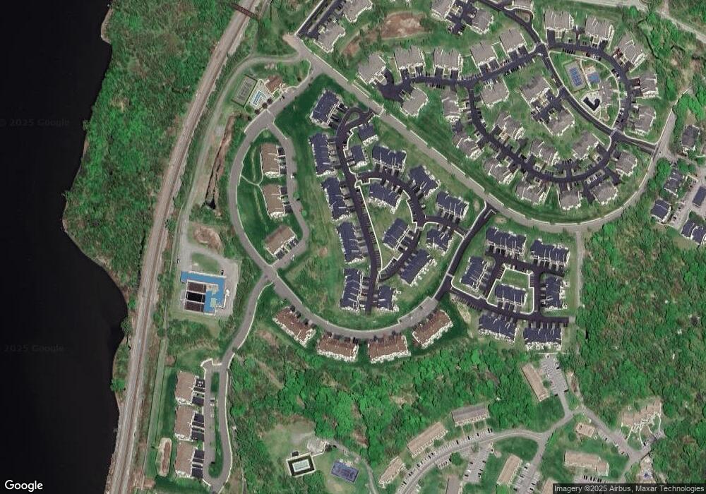 48 Champlain Way unit 70, Wappingers Falls, NY 12590 - photo 1