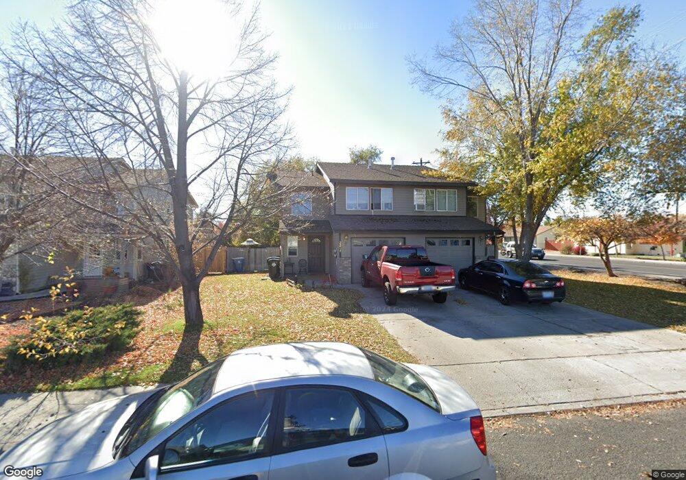 2264 SW Reindeer Ave, Redmond, OR 97756 - photo 1