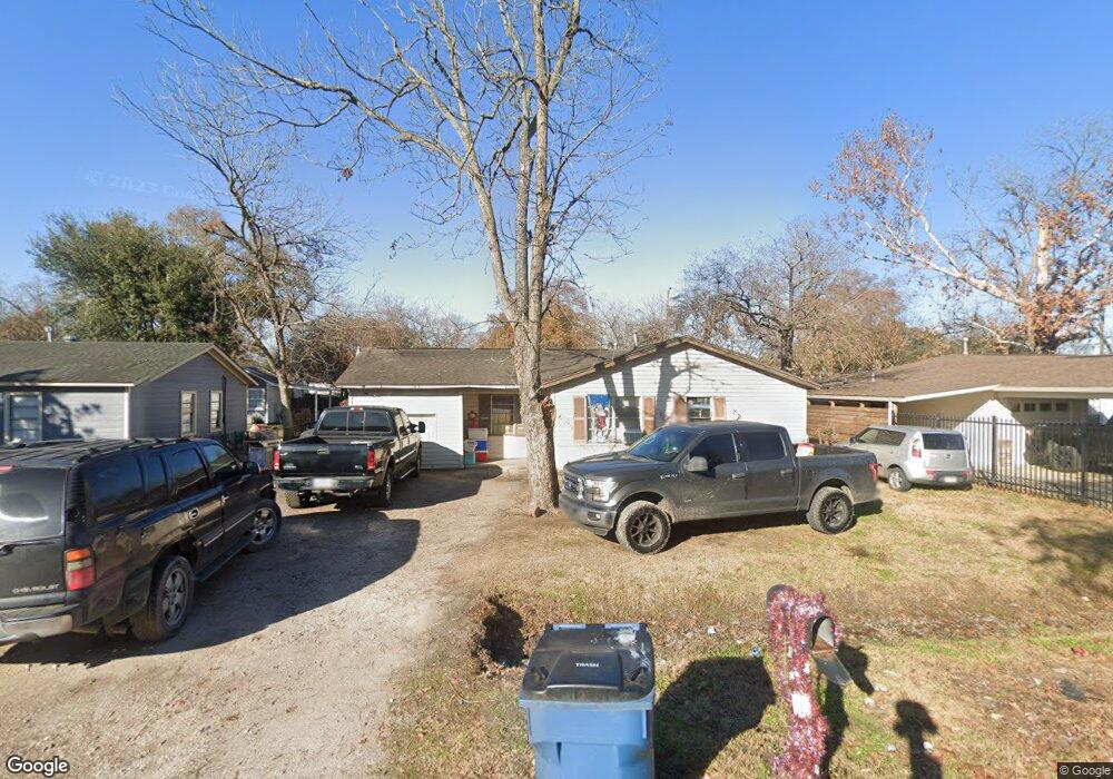 2215 Mooney Rd, Houston, TX 77093 - photo 1