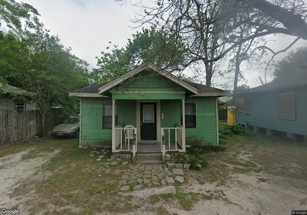 121 Eichwurzel Ln, Houston, TX 77009 - photo 1