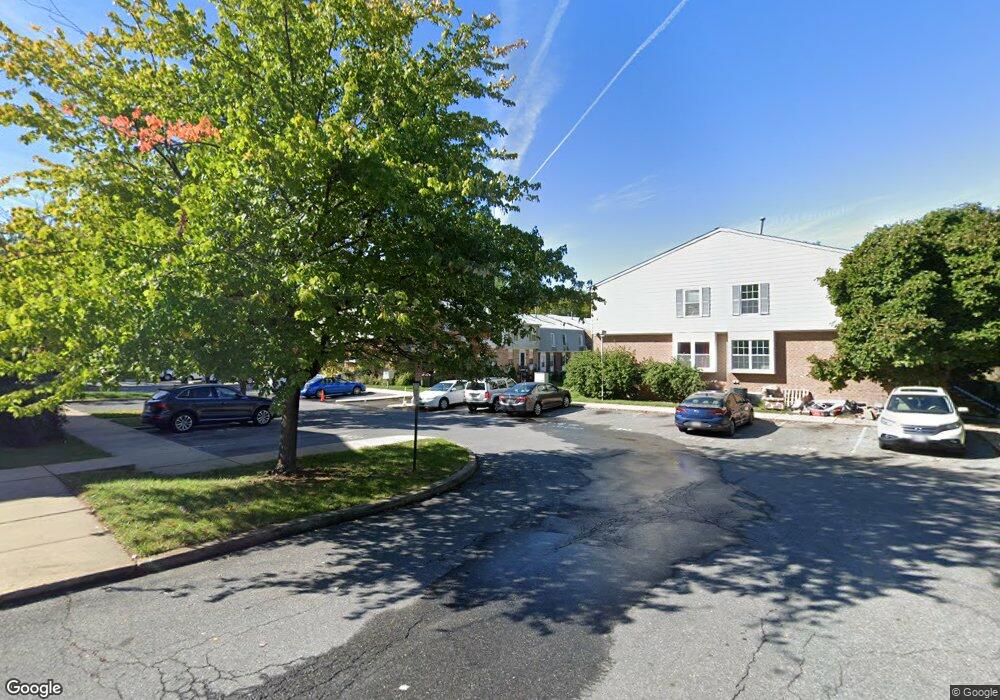 579 W Diamond Ave, Gaithersburg, MD 20877 - photo 1