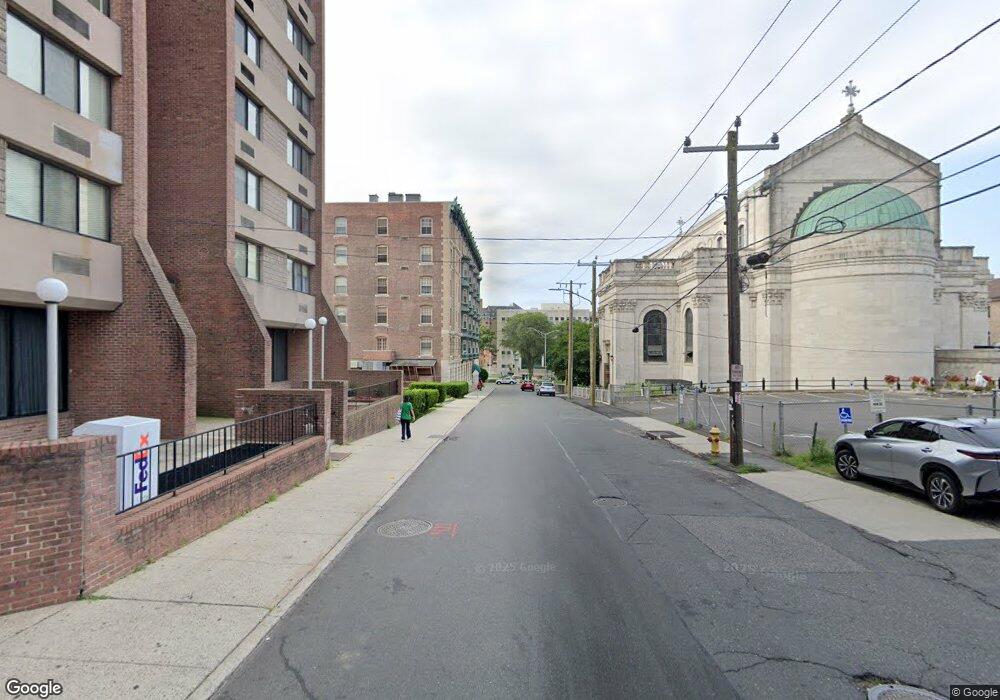 35 Prospect St, Waterbury, CT 06702 - photo 1