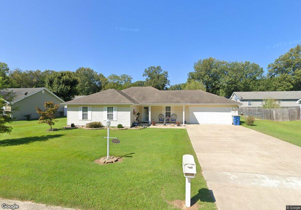 205 Pin Oak Ln, Harrisburg, IL 62946 - photo 1