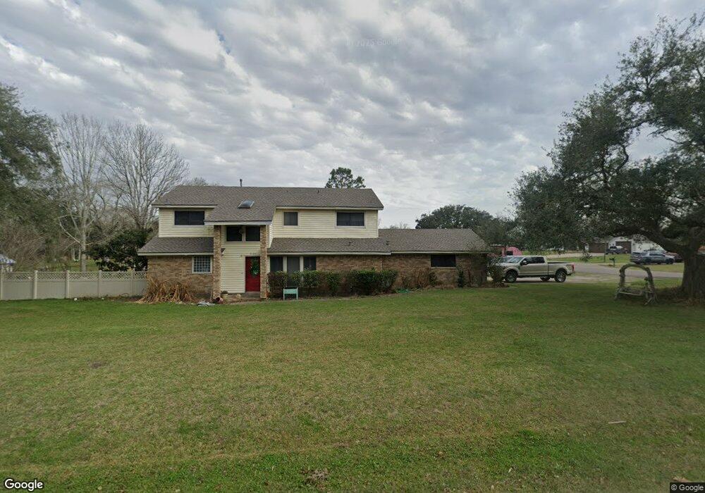 5104 Riverview Dr, Alvin, TX 77511 - photo 1