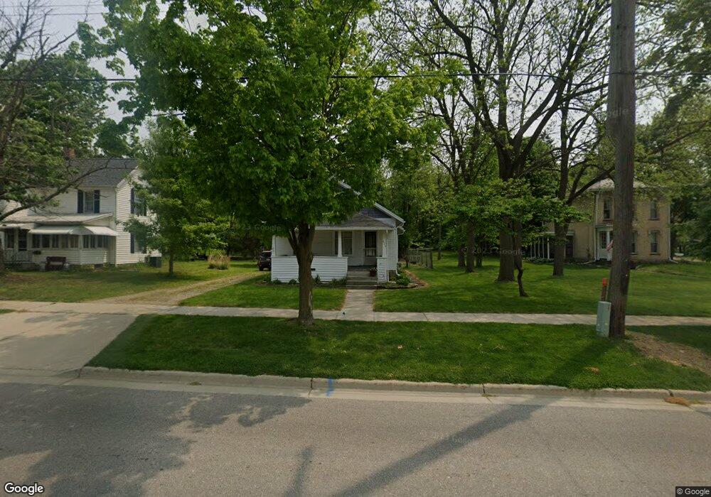 634 N Jefferson St, Ionia, MI 48846 - photo 1