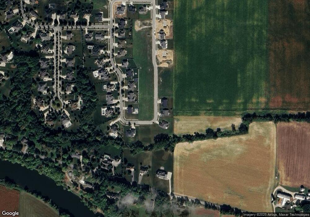 433 Queens Creek Dr W, Frankenmuth, MI 48734 - photo 1