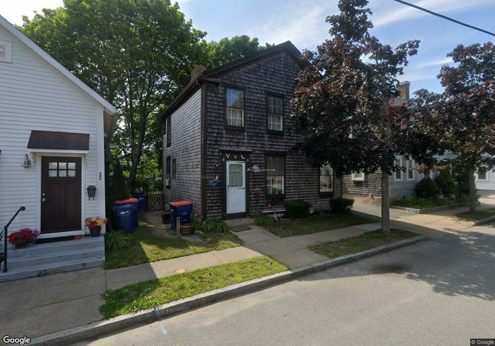 24 Middle St, Fairhaven, MA 02719 - photo 1