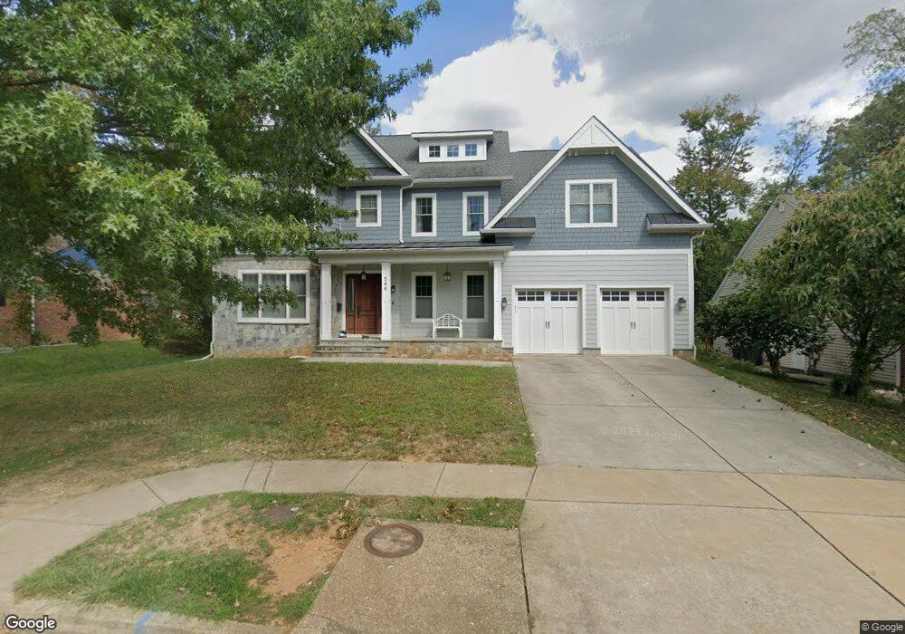 700 Highland Ave, Falls Church, VA 22046 - photo 1