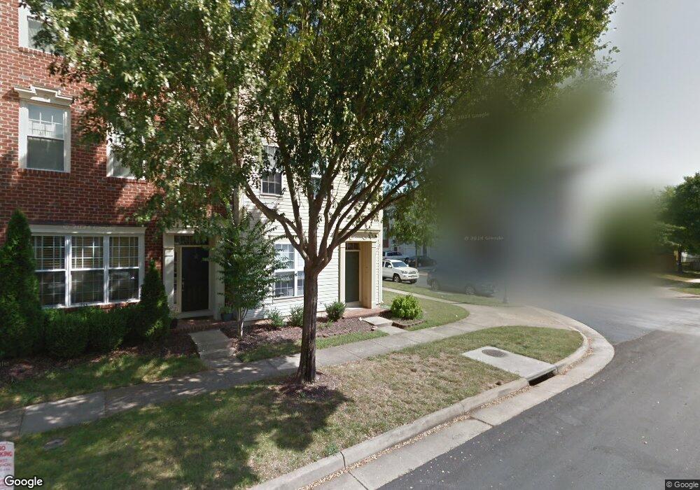 42791 Shaler St, Chantilly, VA 20152 - photo 1