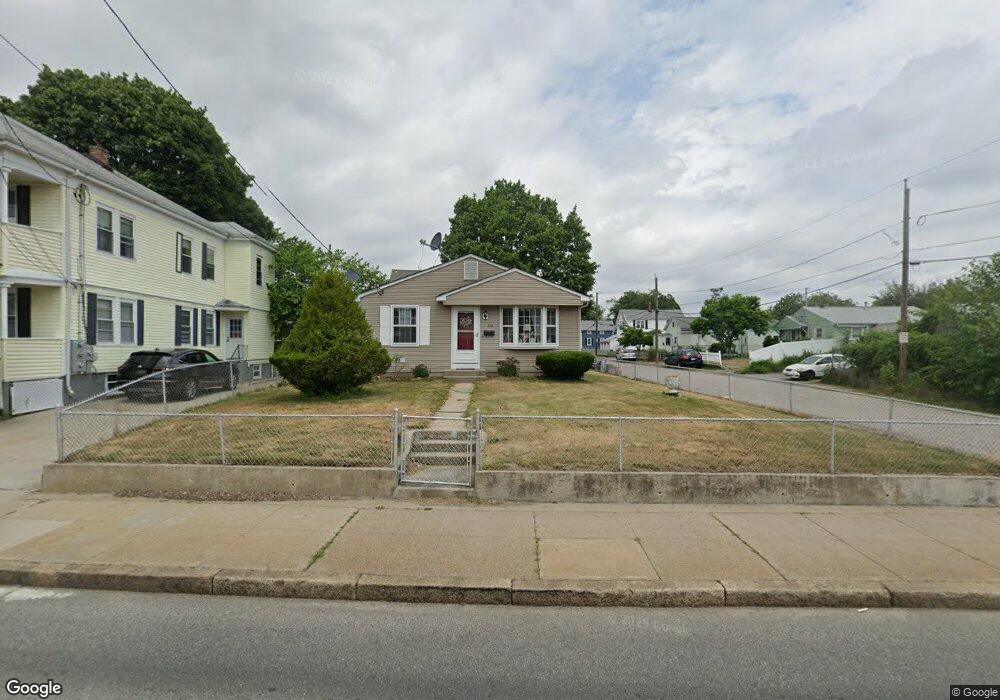 152 Columbus Ave, Pawtucket, RI 02860 - photo 1