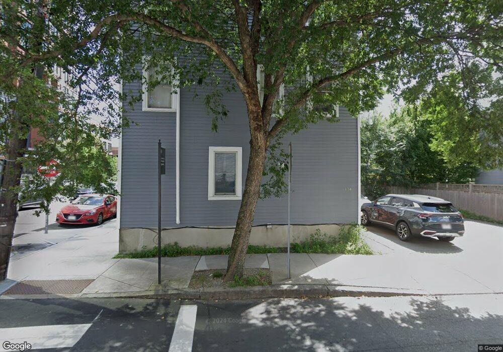 134 Third St unit 3   134, Cambridge, MA 02141 - photo 1