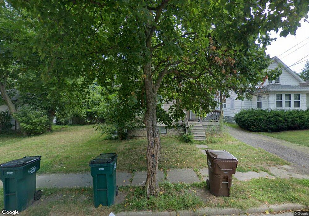 1033 Dakin St, Lansing, MI 48912 - photo 1